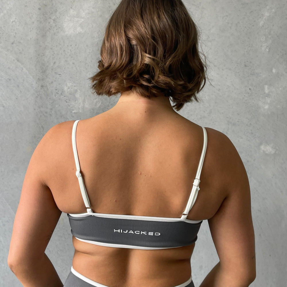 
                  
                    Linea Bralette
                  
                