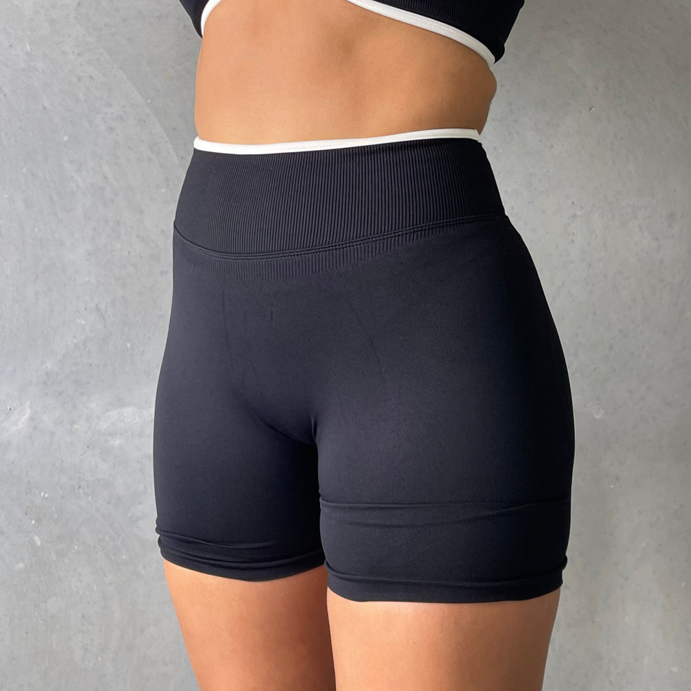 
                  
                    Linea Shorts
                  
                