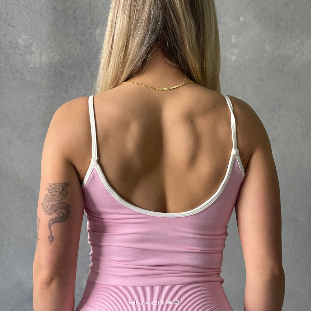 
                  
                    Linea Singlet
                  
                