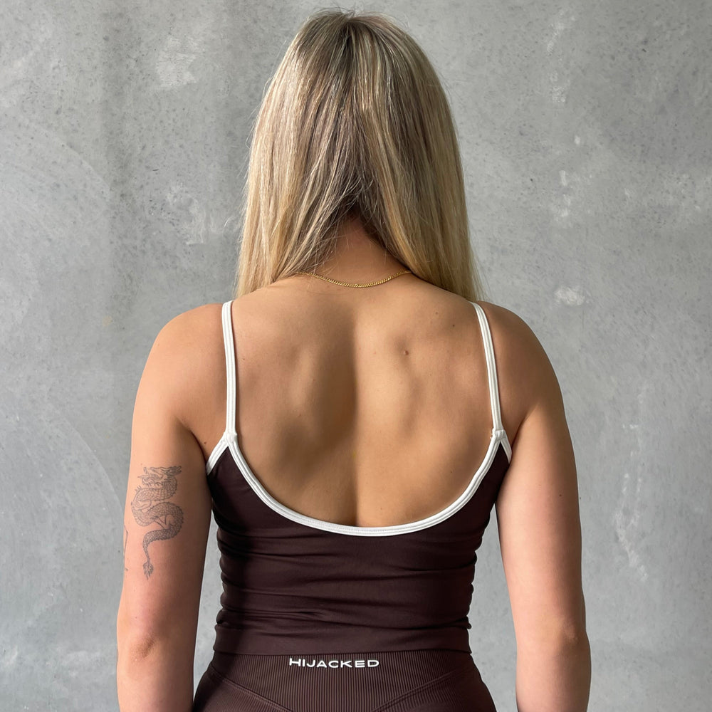 
                  
                    Linea Singlet
                  
                