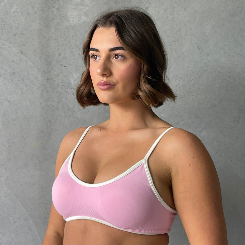 
                  
                    Linea Bralette
                  
                