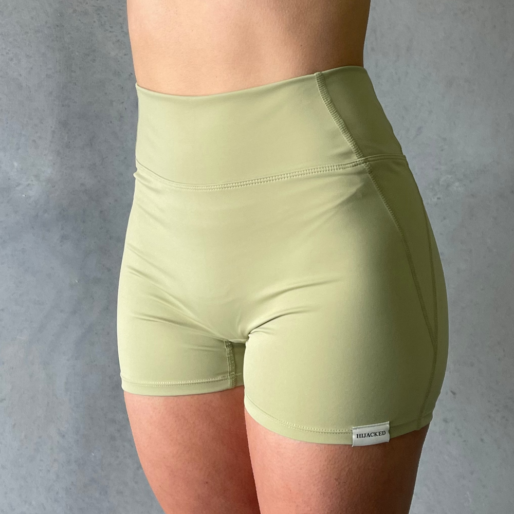 
                  
                    Pure Shorts 3.5"
                  
                